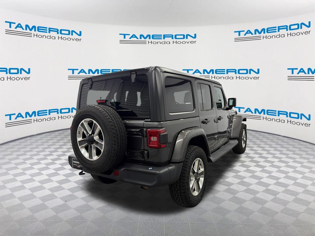 Used 2018 Jeep Wrangler Unlimited Sahara AWD/4WD image 5
