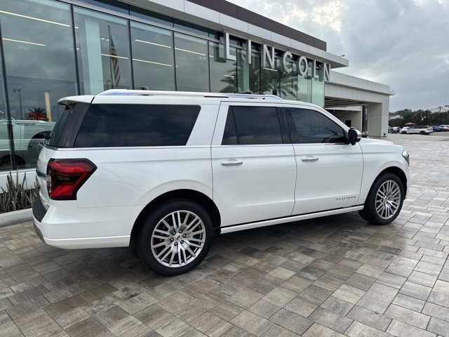 Used 2023 Ford Expedition Max Platinum image 2