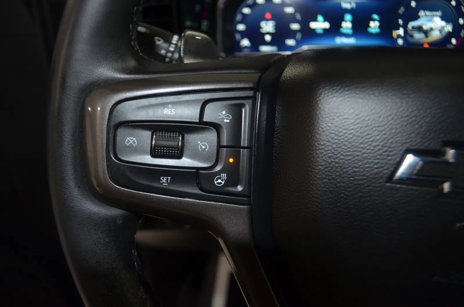 Used 2023 Chevrolet Silverado 1500 ZR2 w/ Technology Package AWD/4WD image 43