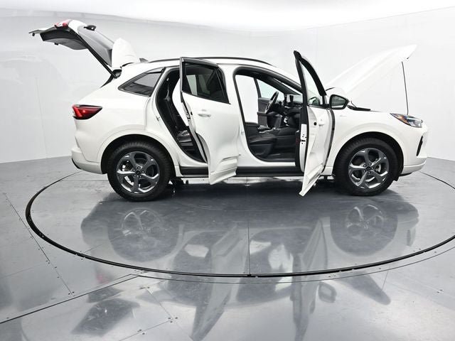Certified 2024 Ford Escape ST-Line w/ Tech Pack #1 AWD/4WD image 45