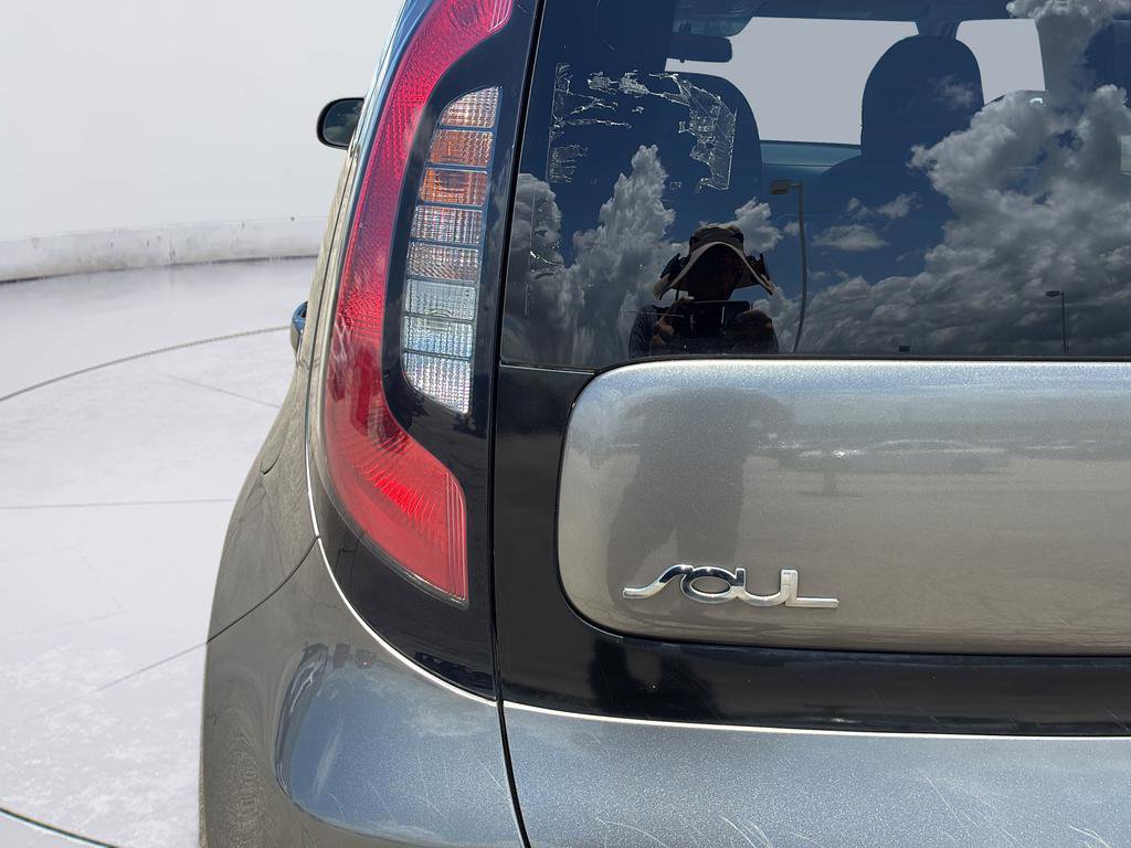 Used 2016 Kia Soul FWD image 38