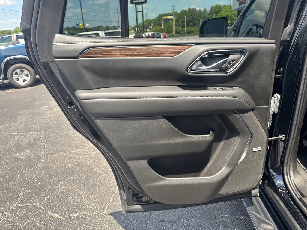 Used 2023 Chevrolet Tahoe High Country w/ Max Trailering Package AWD/4WD image 23