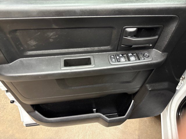 Used 2022 RAM 3500 Tradesman w/ Chrome Appearance Group AWD/4WD image 28