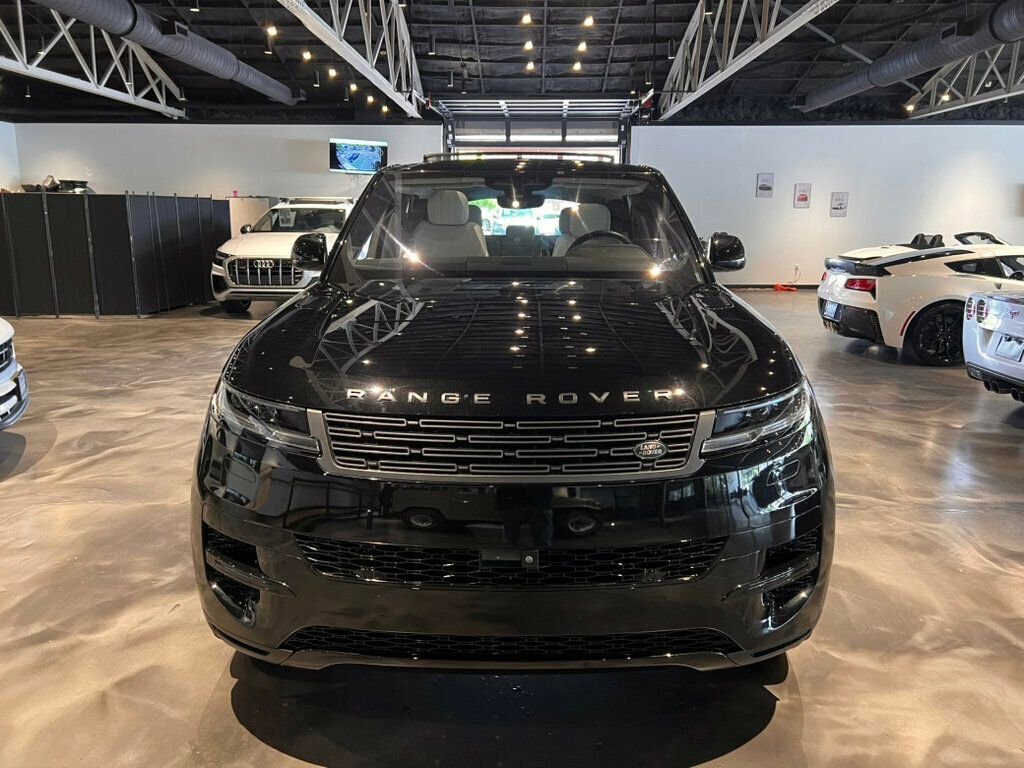 Used 2023 Land Rover Range Rover SE AWD/4WD image 8
