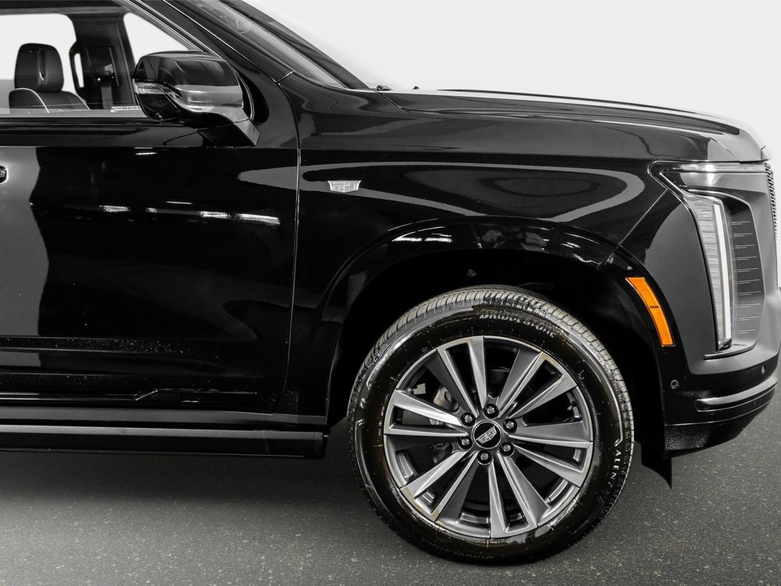 Used 2026 Cadillac Escalade Sport AWD/4WD image 5
