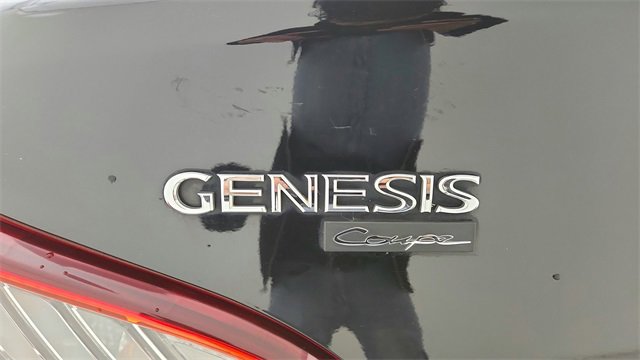 Used 2014 Hyundai Genesis 2.0T image 13