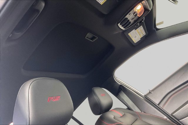 Used 2026 Chevrolet Trax RS w/ Sunroof Package FWD image 23