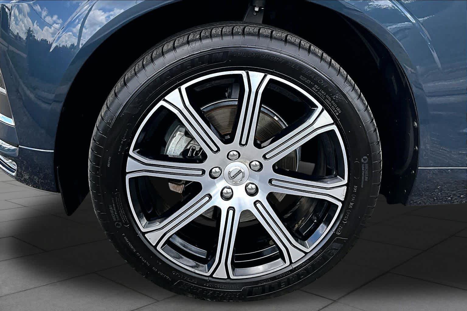 Used 2020 Volvo XC60 T5 Inscription w/ Protection Package Premier FWD image 11