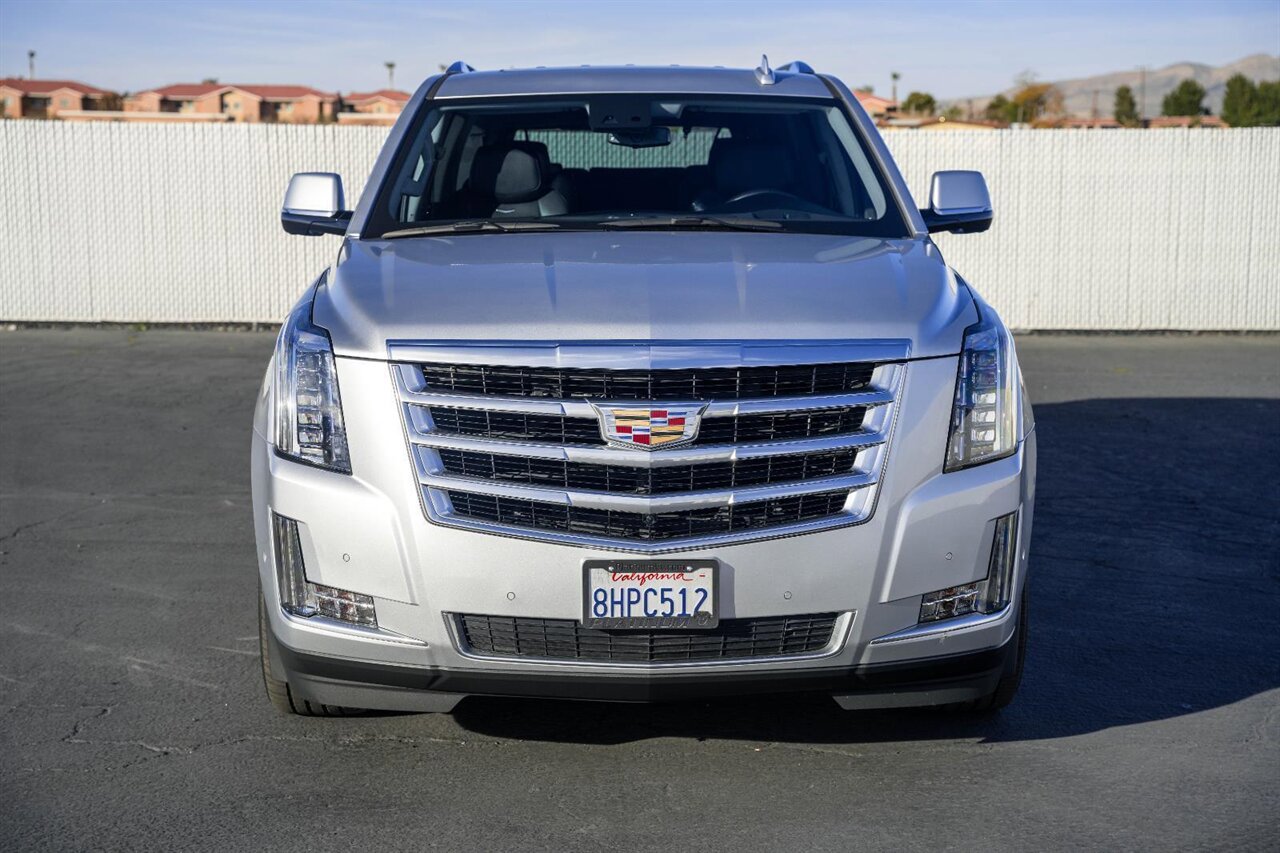 Used 2020 Cadillac Escalade Luxury image 8