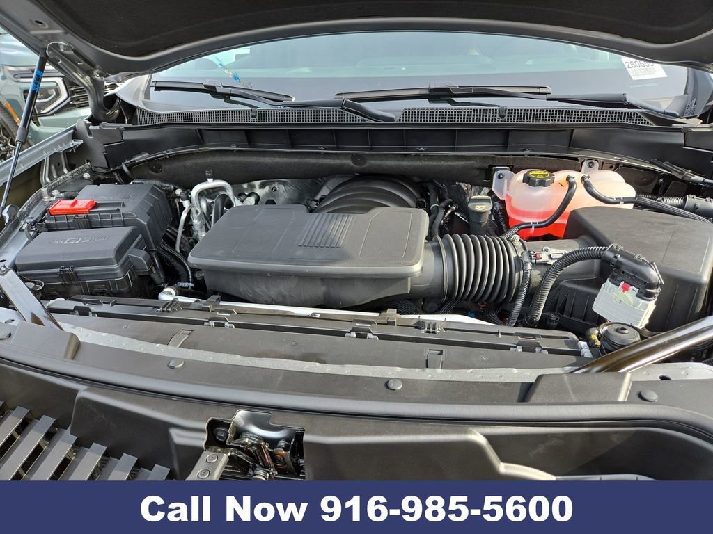 New 2026 Chevrolet Suburban LT image 34