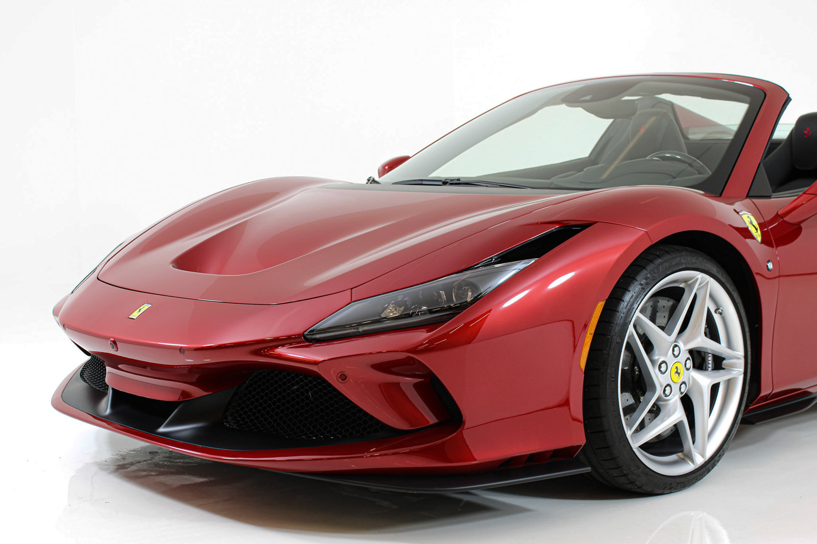 Certified 2023 Ferrari F8 Tributo RWD image 22