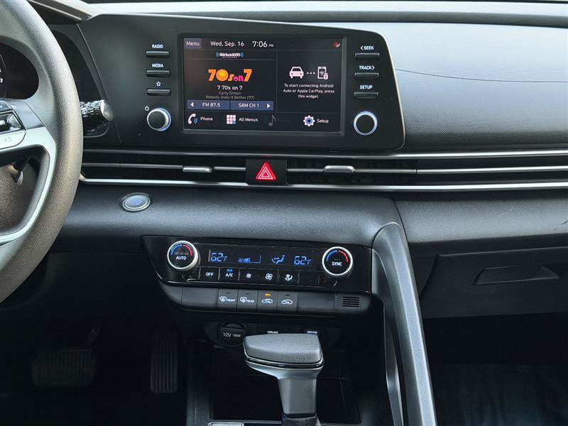 Used 2023 Hyundai Elantra SEL FWD image 34