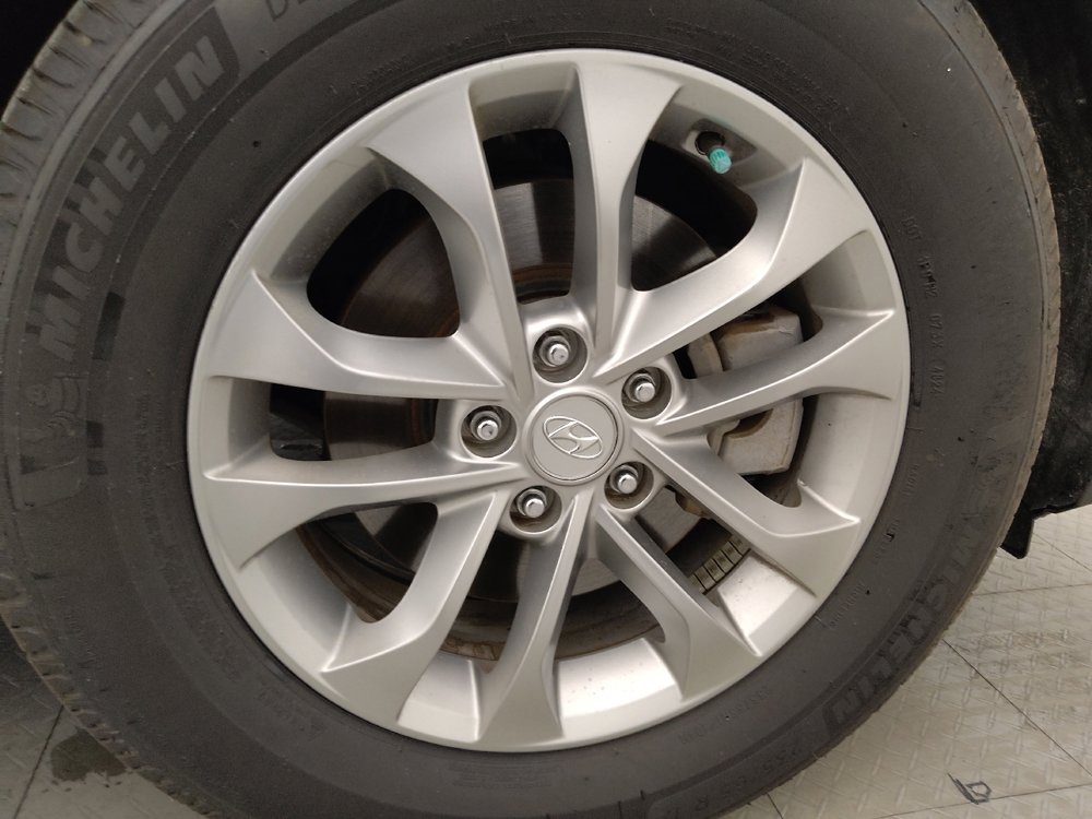 Used 2019 Hyundai Santa Fe SEL AWD/4WD image 31