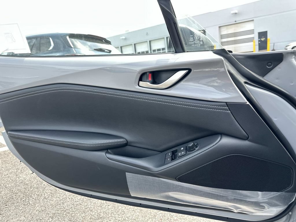 New 2026 MAZDA MX-5 Miata Club RWD image 25