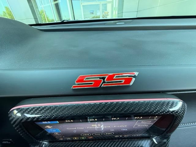Used 2021 Chevrolet Camaro SS RWD image 32