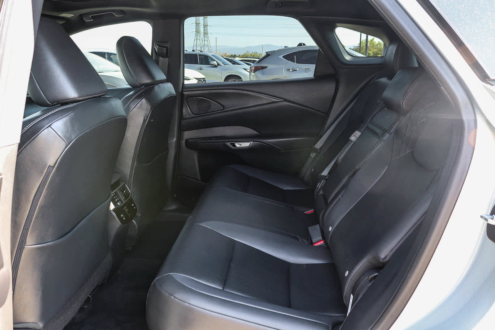 Used 2025 Lexus RX 350 Premium w/ Convenience Package FWD image 21