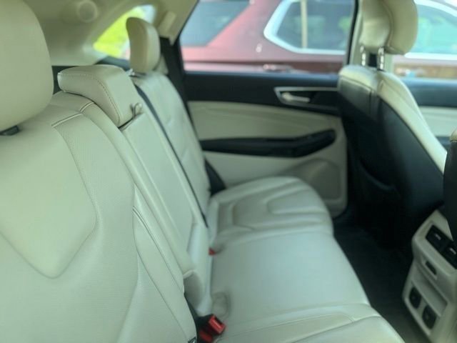 Used 2017 Ford Edge Titanium w/ Equipment Group 301A image 6