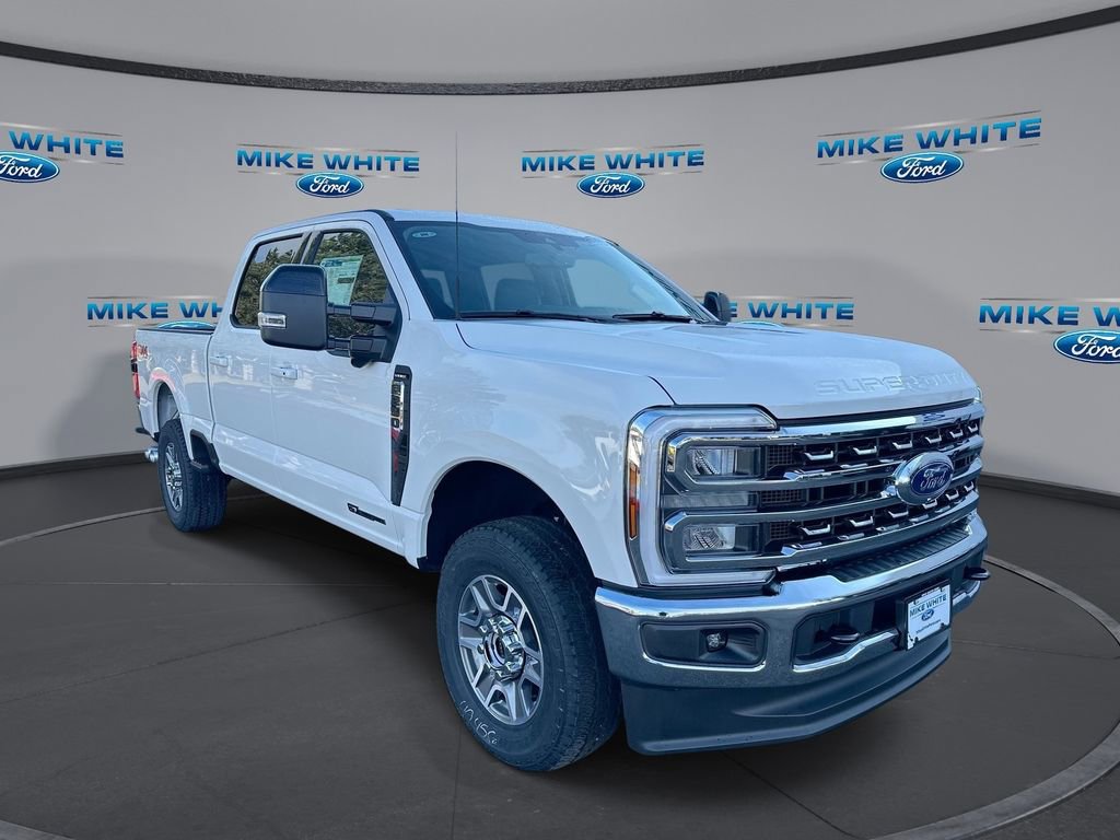 New 2025 Ford F250 Lariat w/ FX4 Off-Road Package