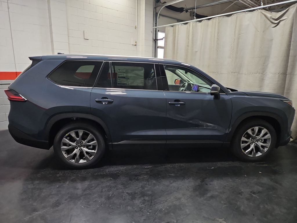 New 2026 Toyota Grand Highlander AWD Hybrid image 10
