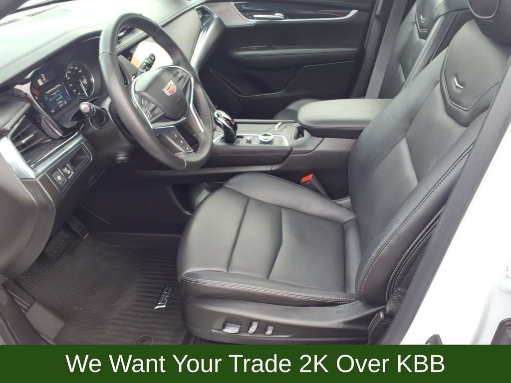 Used 2023 Cadillac XT5 Premium Luxury w/ LPO, Floor Liner Package AWD/4WD image 9
