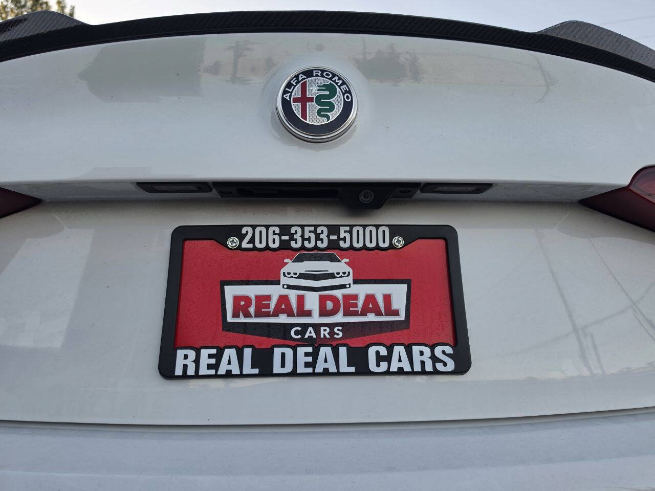 Used 2018 Alfa Romeo Giulia RWD image 14