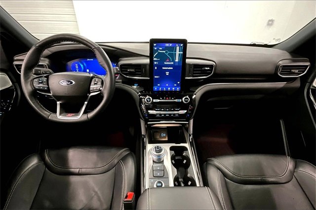 Used 2023 Ford Explorer ST w/ Technology Package image 15