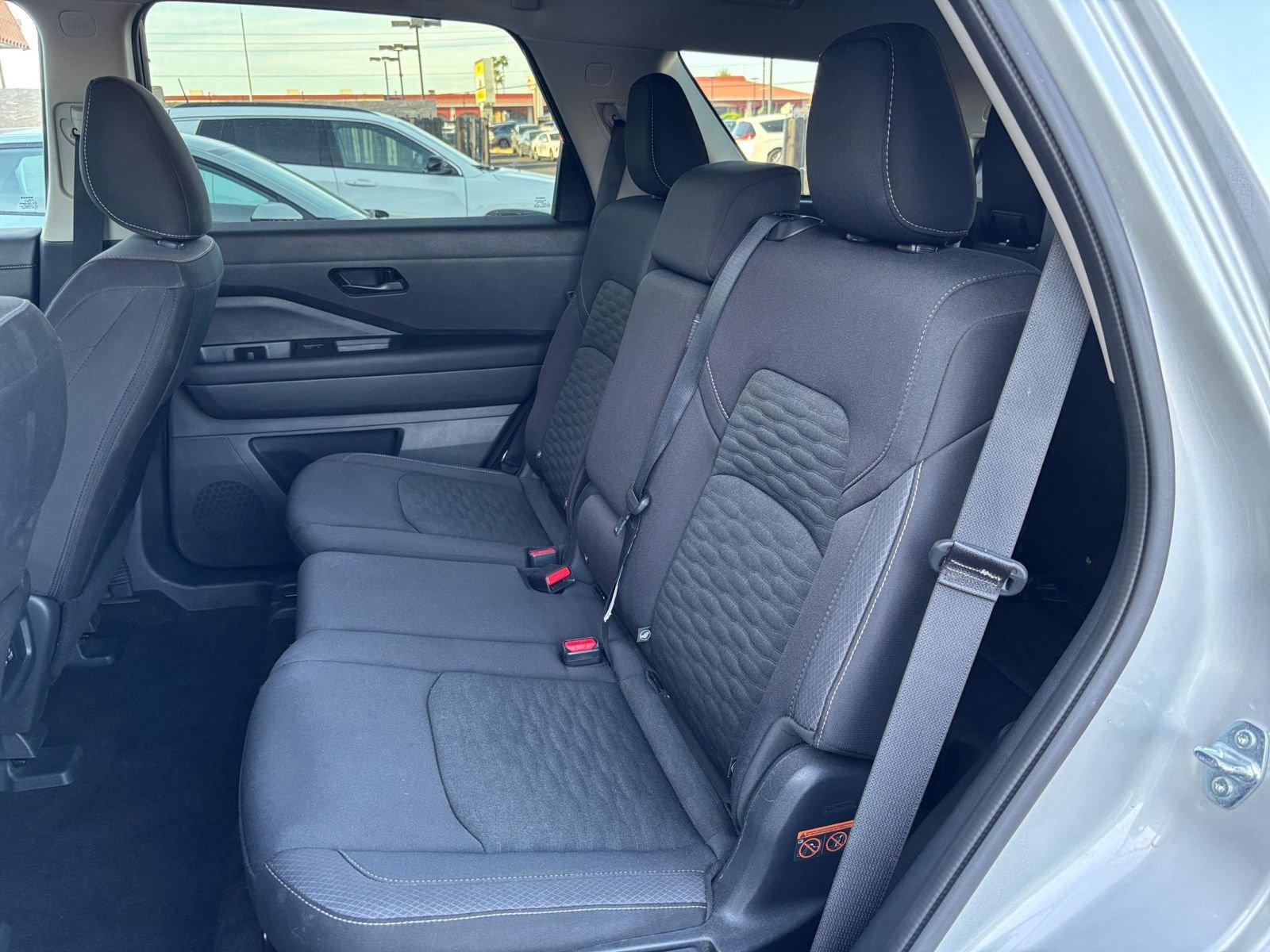 Used 2025 Nissan Pathfinder SV AWD/4WD image 41