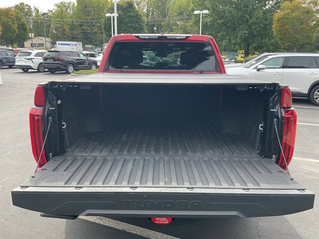 Used 2025 Toyota Tundra Limited AWD/4WD image 11