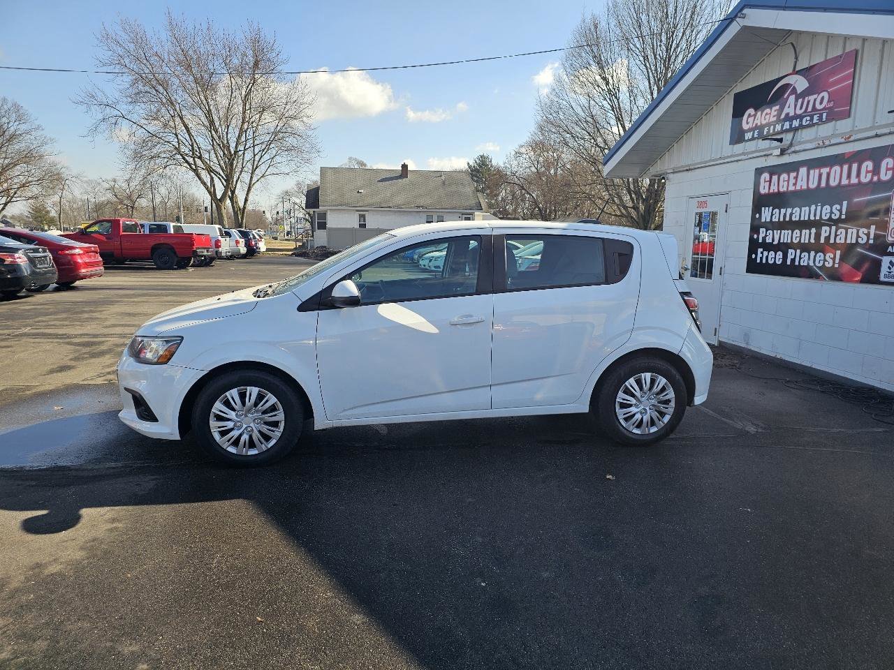 Used 2017 Chevrolet Sonic LT image 5
