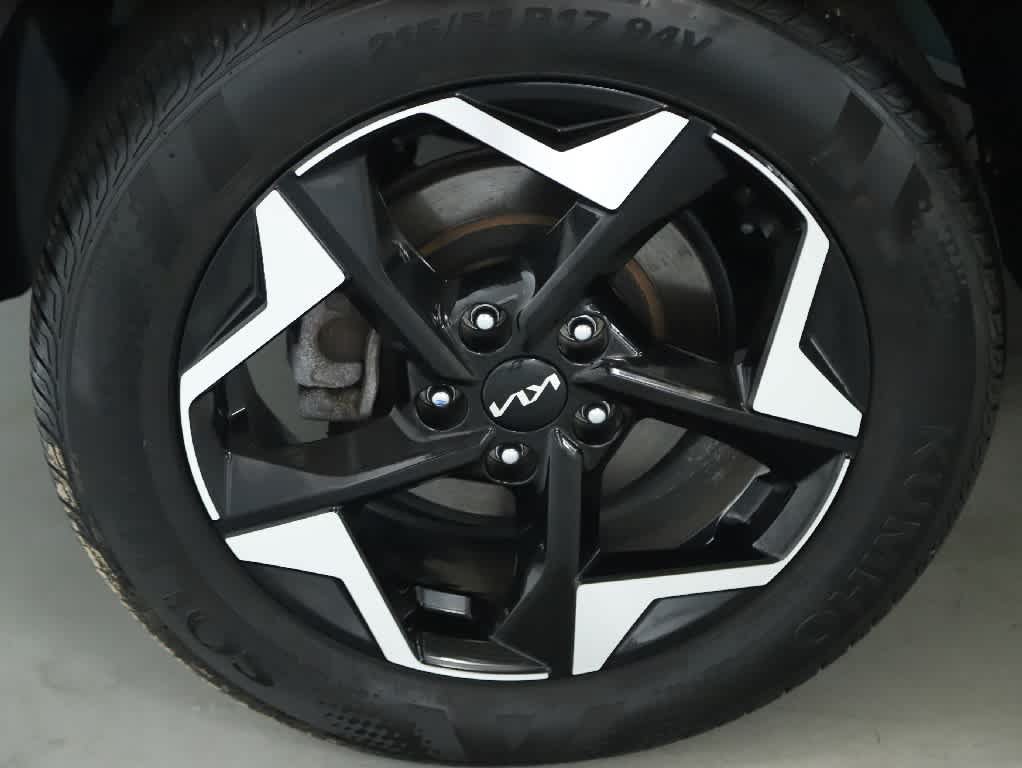 Used 2024 Kia Seltos EX AWD/4WD image 12