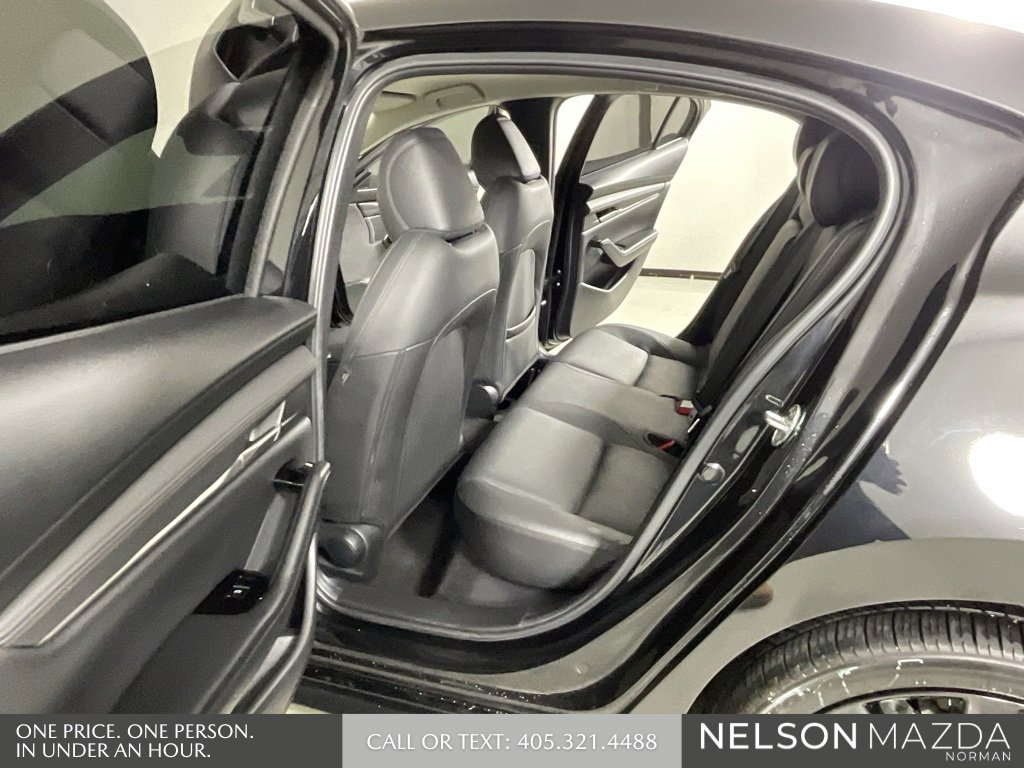 Used 2025 MAZDA MAZDA3 s image 12