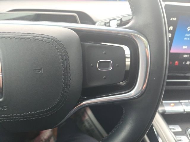 Certified 2024 Lincoln Nautilus Reserve w/ Equipment Group 202A image 36