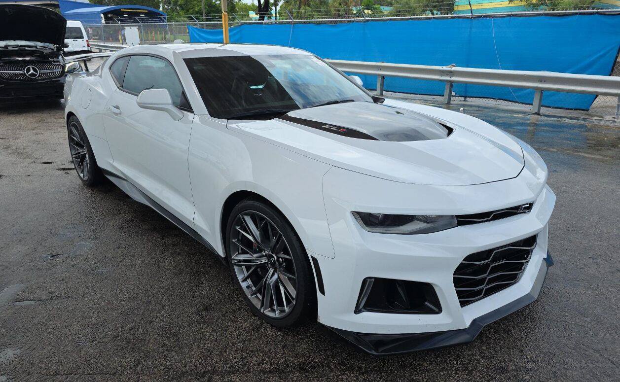 Used 2023 Chevrolet Camaro ZL1 RWD image 13