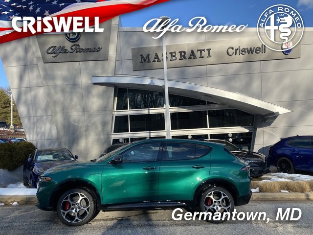 New 2025 Alfa Romeo Tonale w/ Premium Package image 8