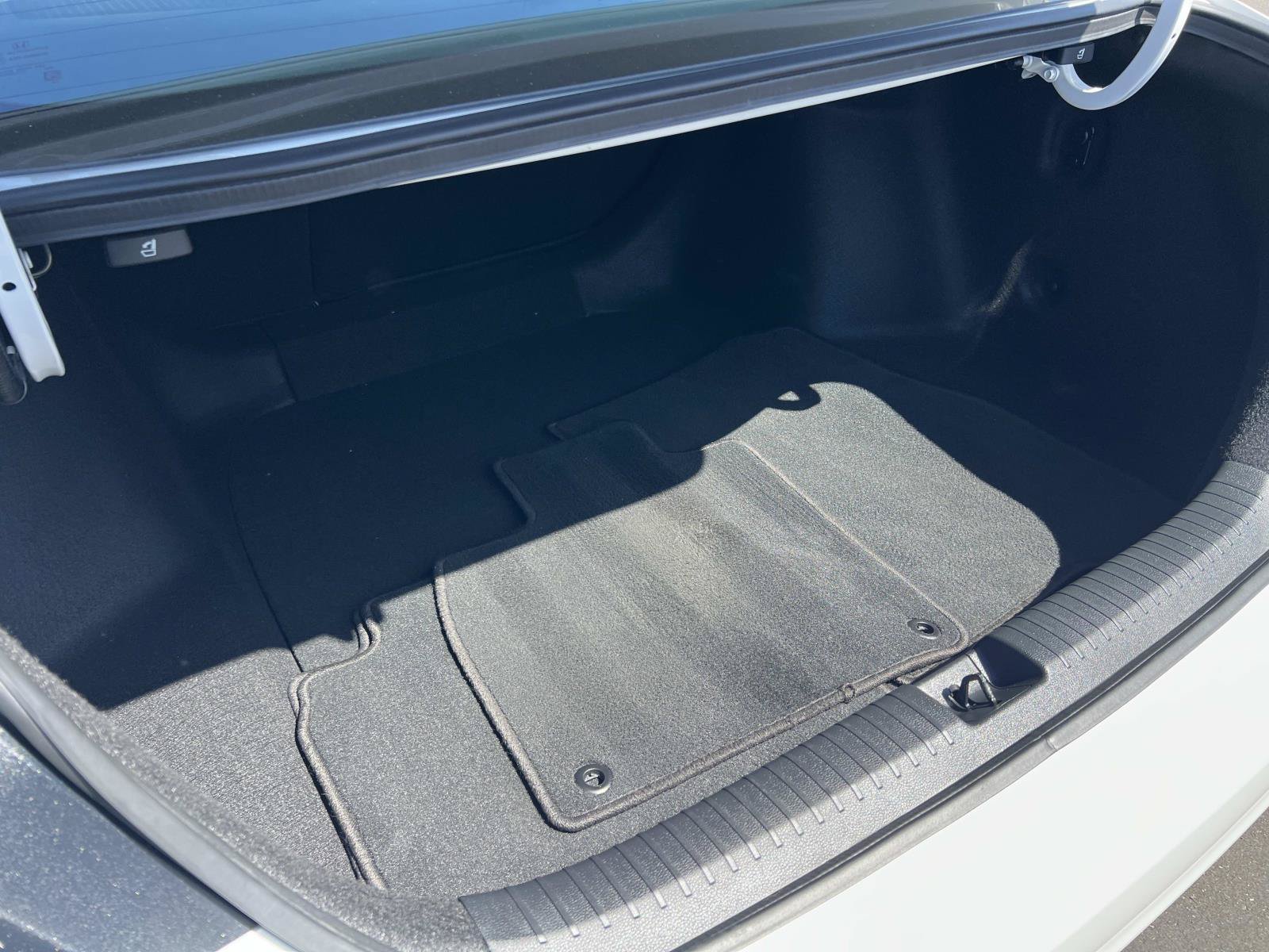 Certified 2023 Honda Accord EX image 21