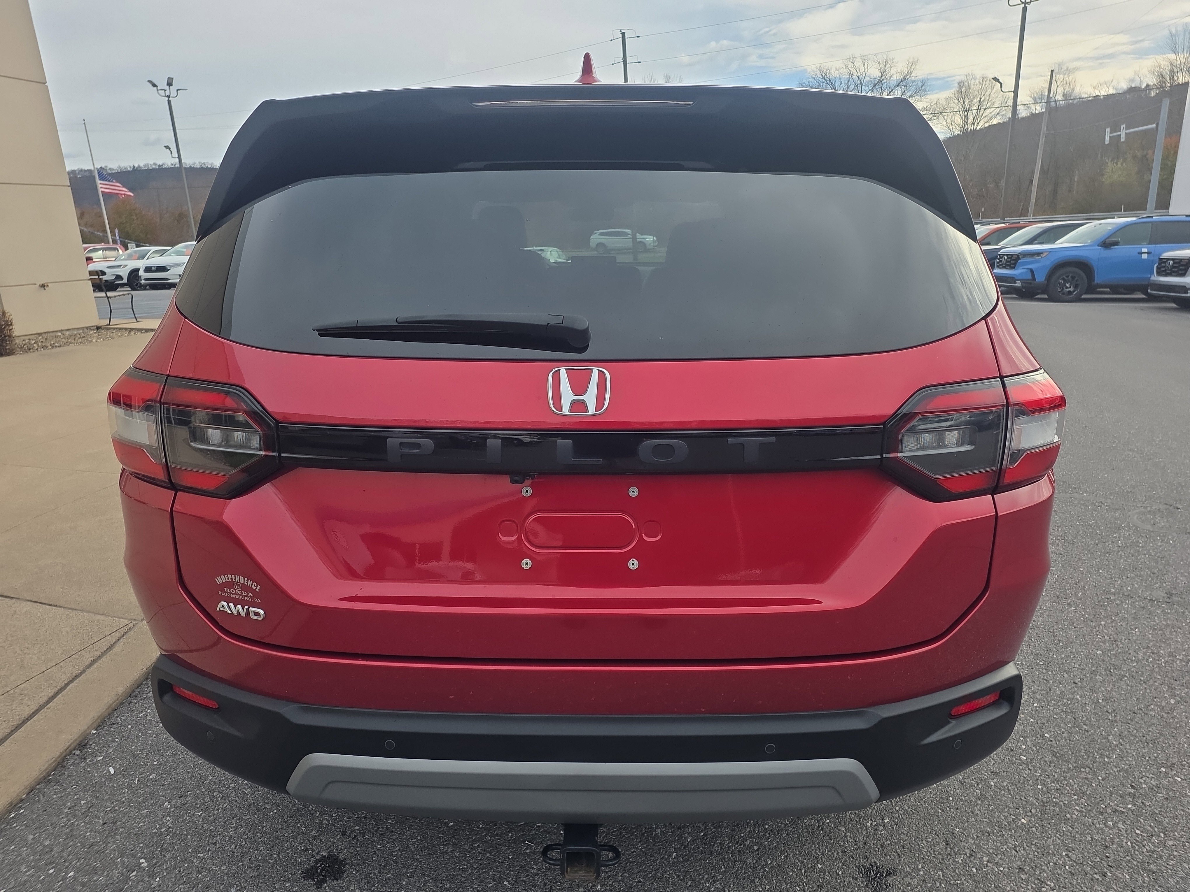 Used 2023 Honda Pilot EX-L image 6