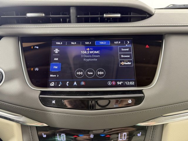 Used 2022 Cadillac XT5 Premium Luxury w/ LPO, Floor Liner Package image 23