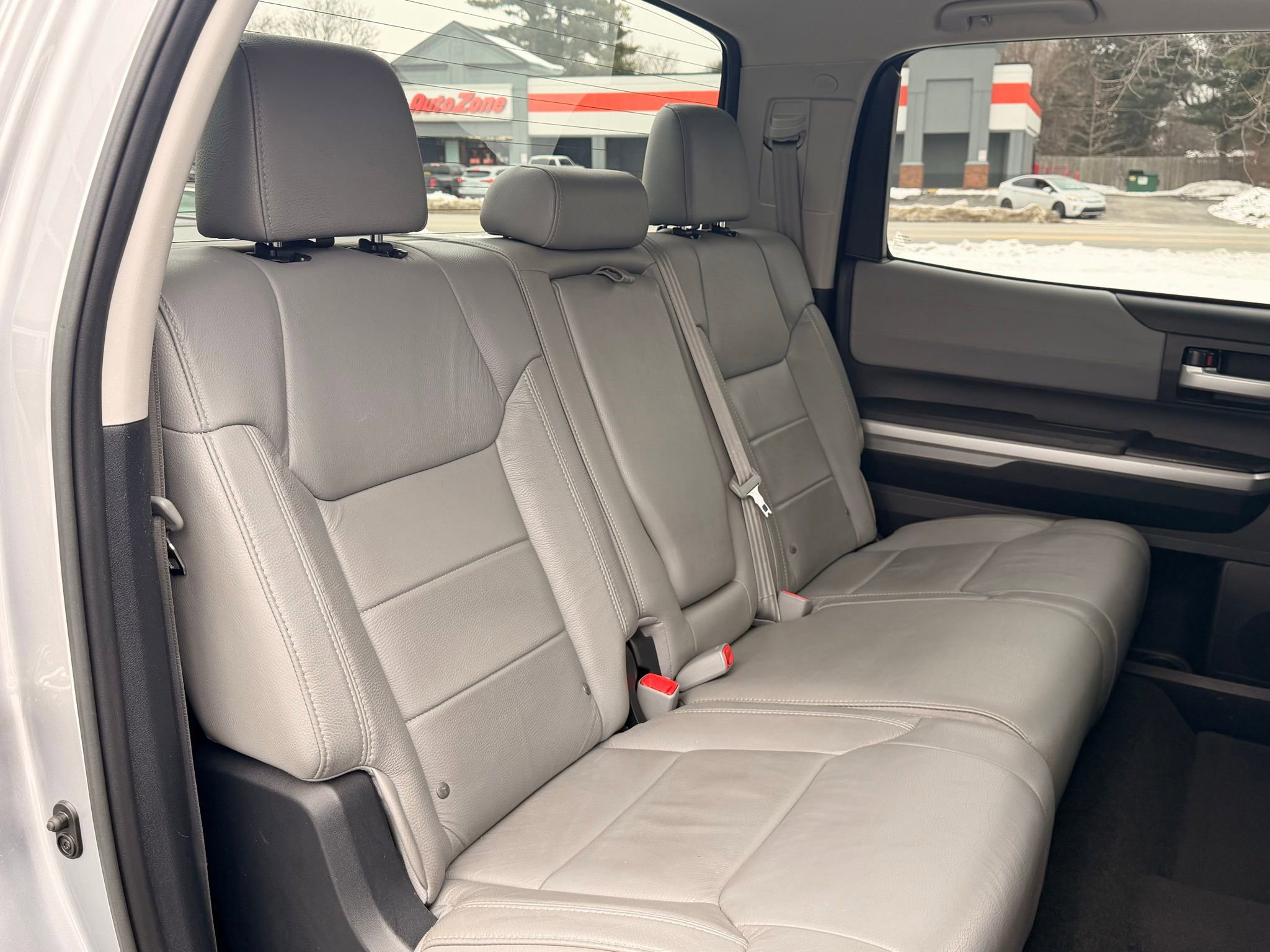 Used 2015 Toyota Tundra Limited image 17