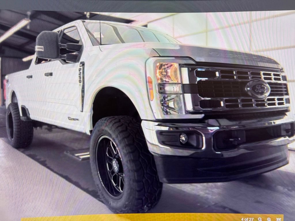 Used 2024 Ford F250 XLT w/ FX4 Off-Road Package AWD/4WD image 2