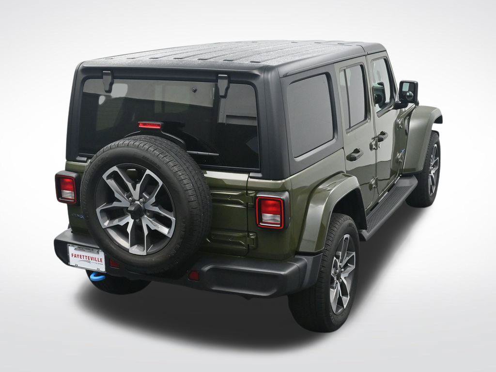 Used 2024 Jeep Wrangler Unlimited w/ Convenience Group AWD/4WD image 25