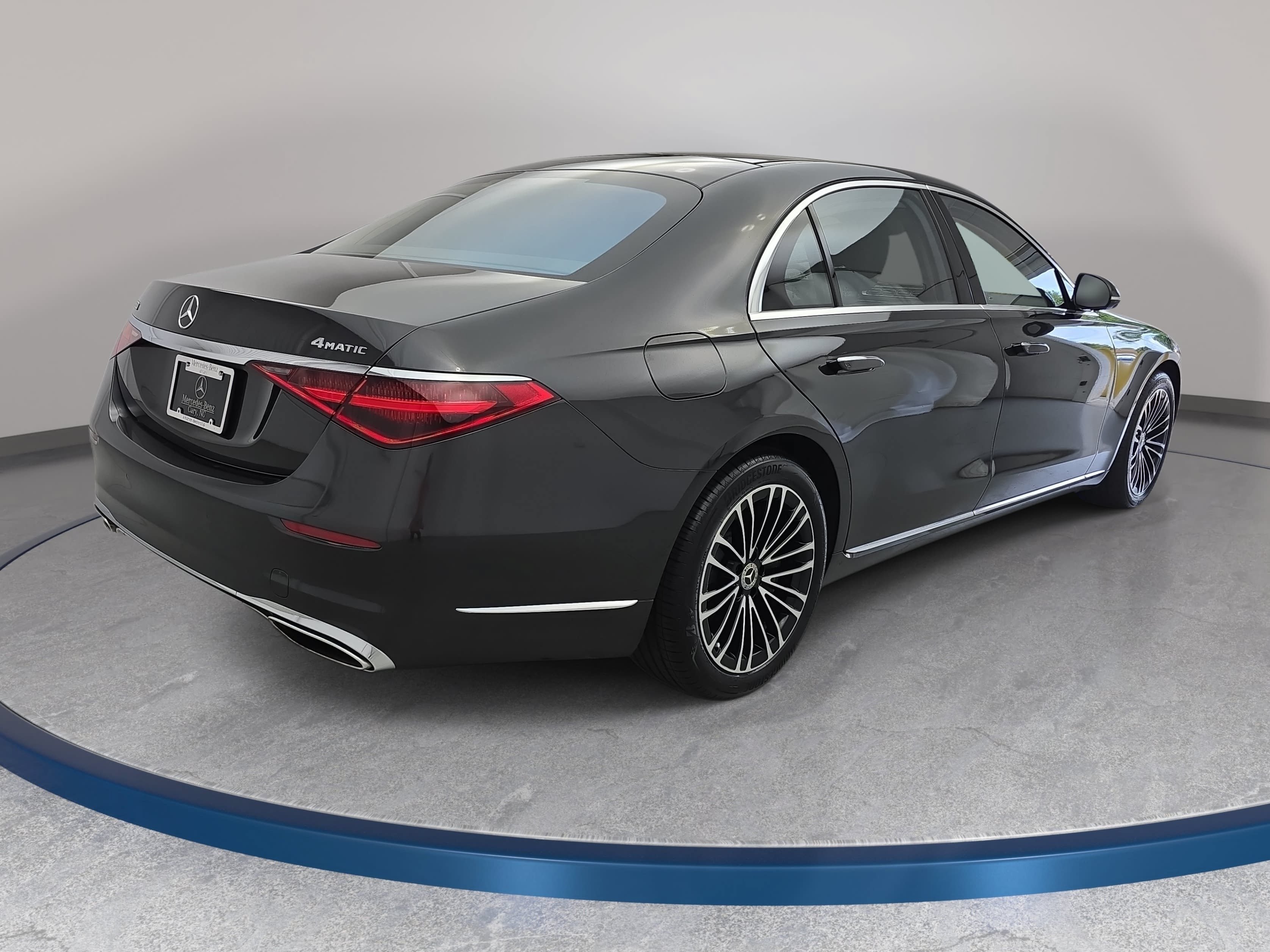 Certified 2023 Mercedes-Benz S 580 4MATIC Sedan image 5