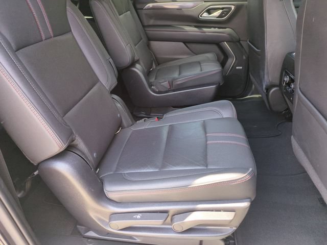Used 2022 Chevrolet Suburban RST w/ Luxury Package AWD/4WD image 17