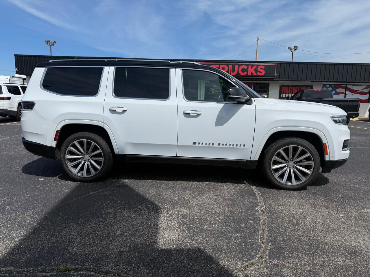 Used 2023 Jeep Grand Wagoneer Series II image 3