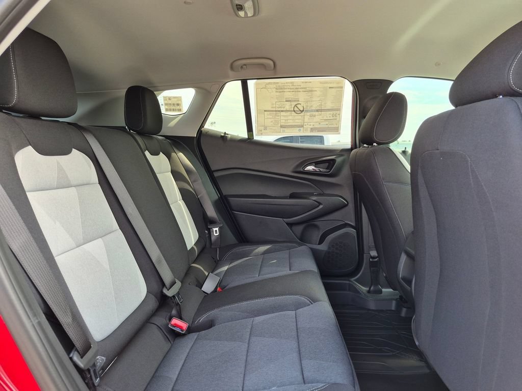 New 2026 Chevrolet Trax LS w/ LS Convenience Package FWD image 28