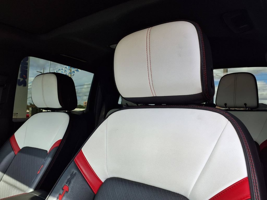Used 2024 GMC Canyon AT4X AWD/4WD image 18