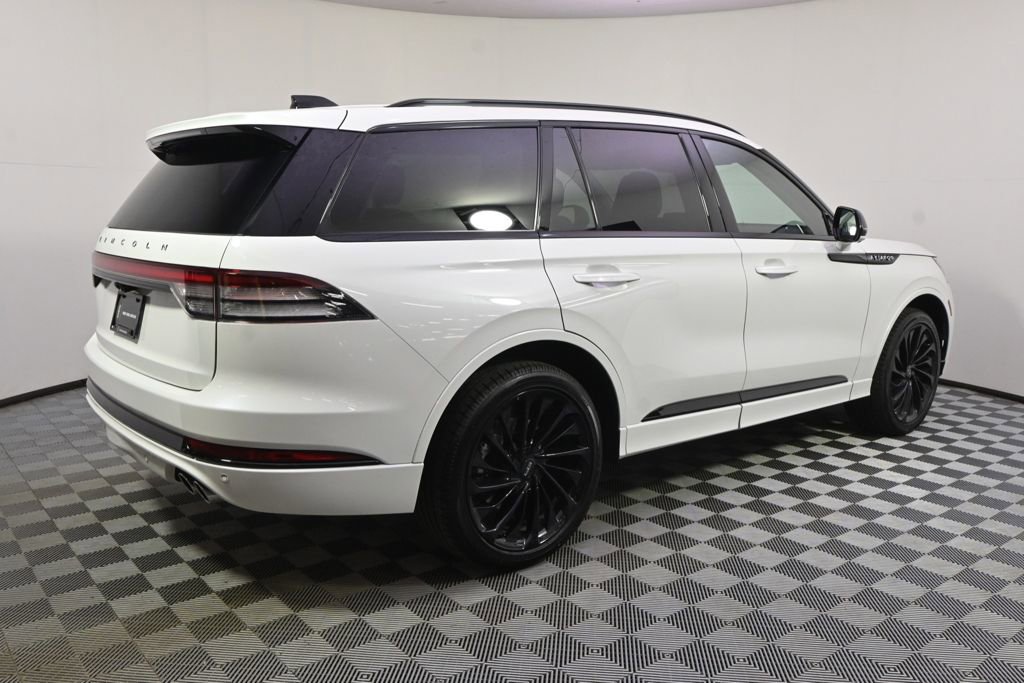 New 2026 Lincoln Aviator Reserve image 7