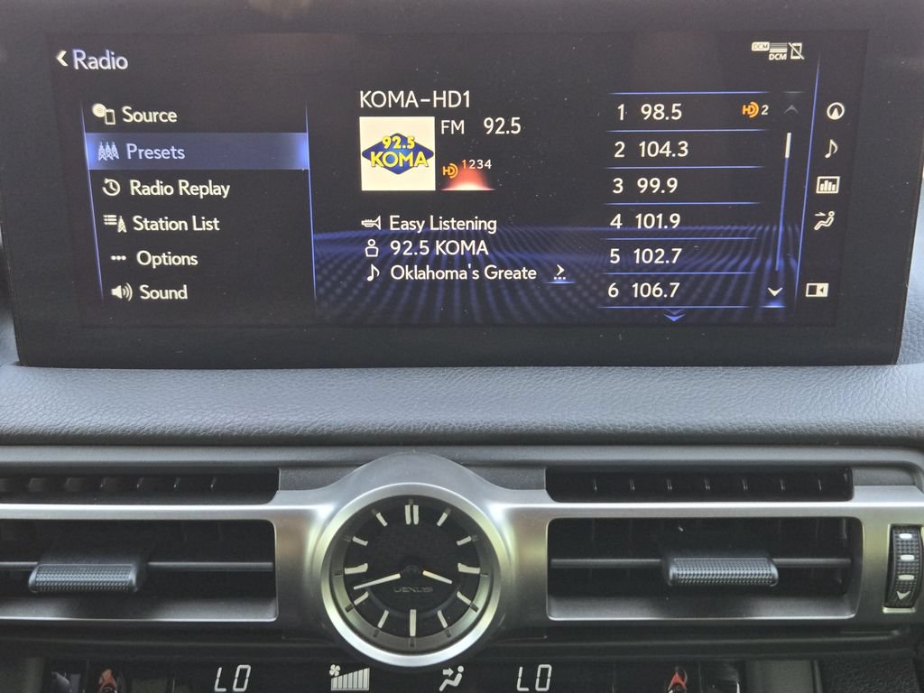 Used 2022 Lexus IS 300 w/ Premium Package RWD image 17