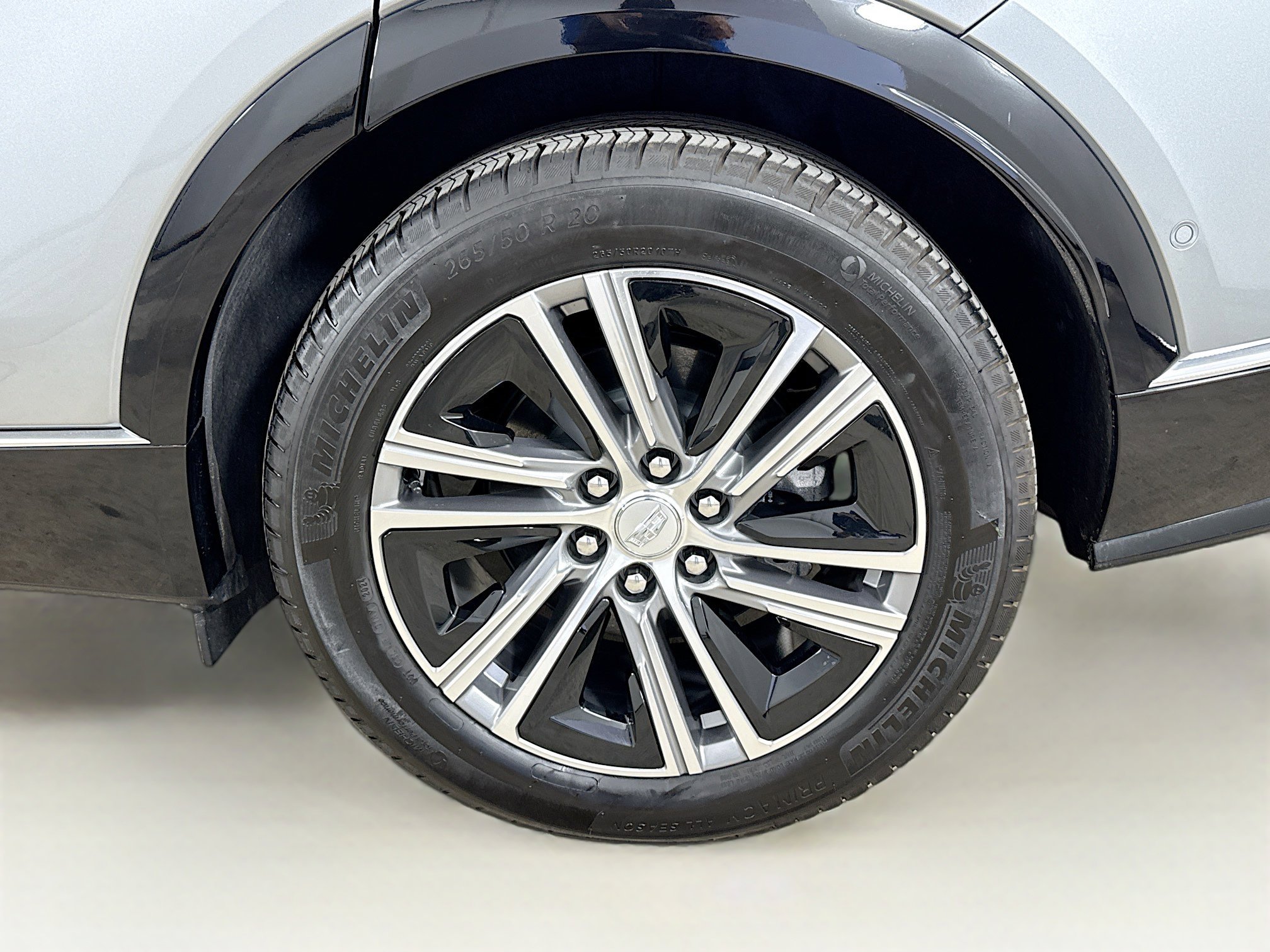Used 2025 Cadillac Lyriq Luxury RWD image 33