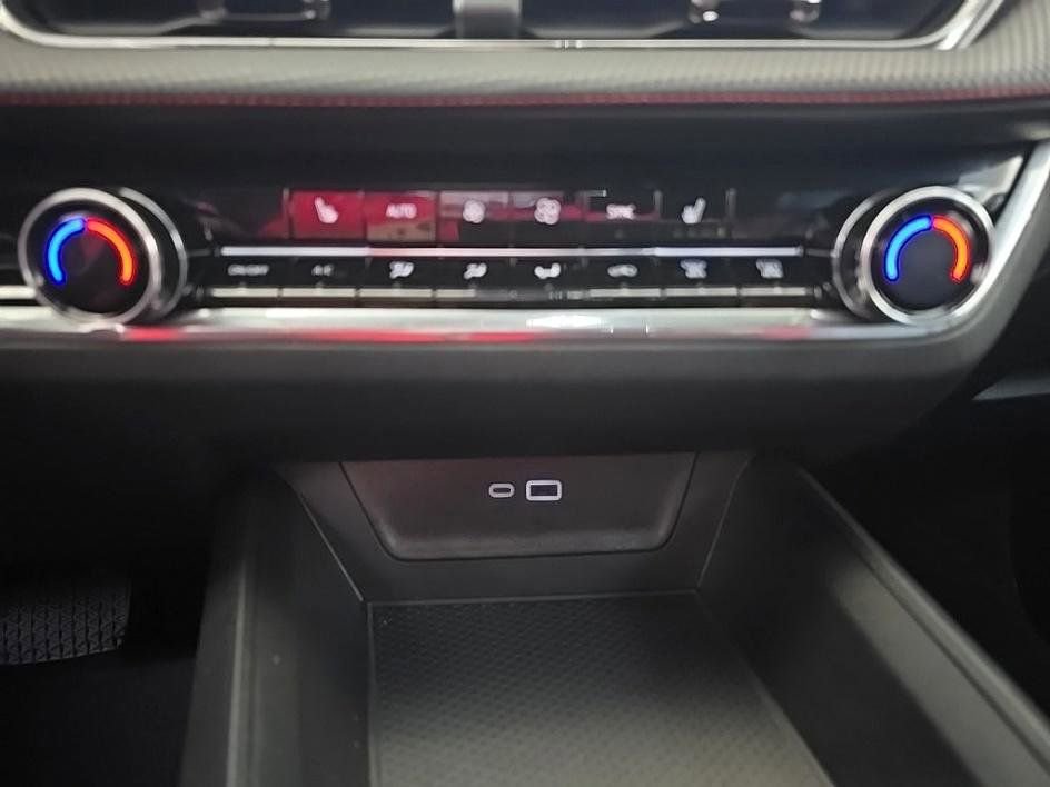 Used 2025 Chevrolet Equinox RS w/ Safety and Technology Package image 19