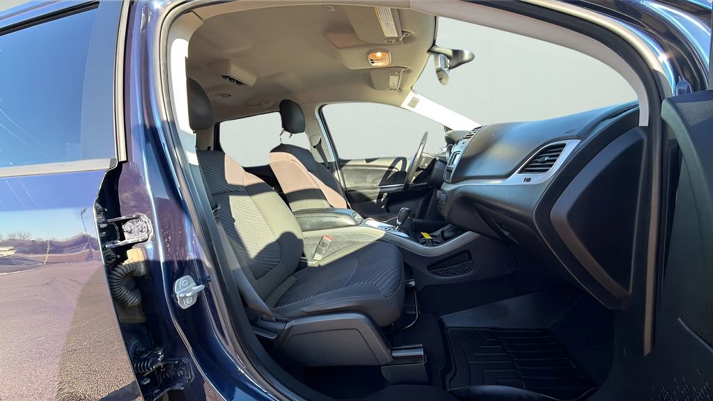 Used 2020 Dodge Journey SE w/ SE Popular Equipment Group image 11